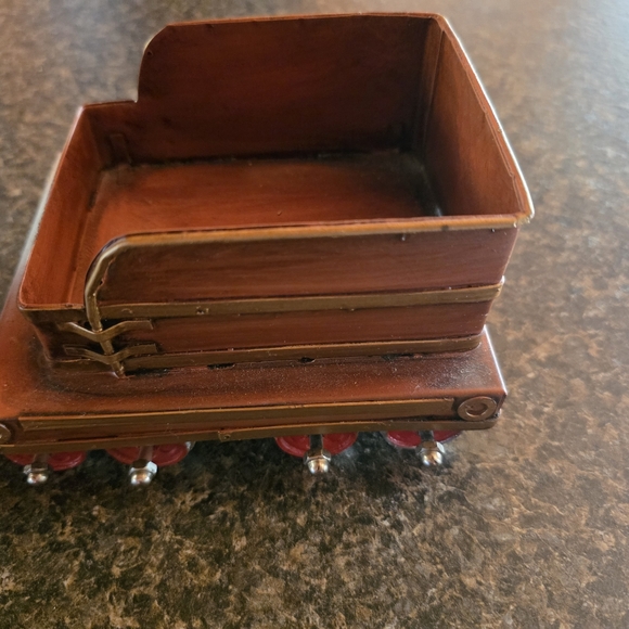 Vintage Decorative Tin Train Reproduction. - Picture 4 of 5